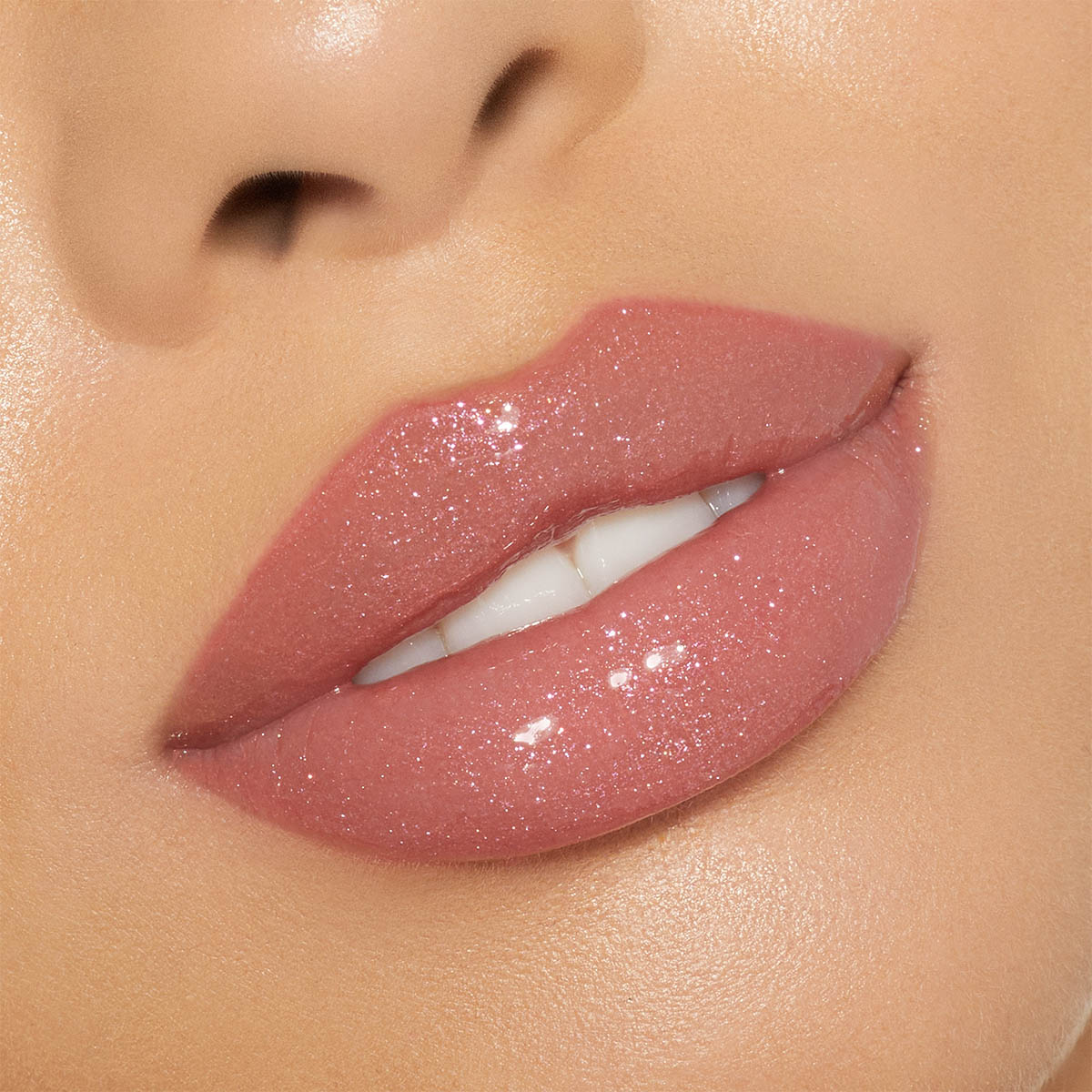 KYLIE COSMETICS HIGH GLOSS (BRILLO LABIAL)